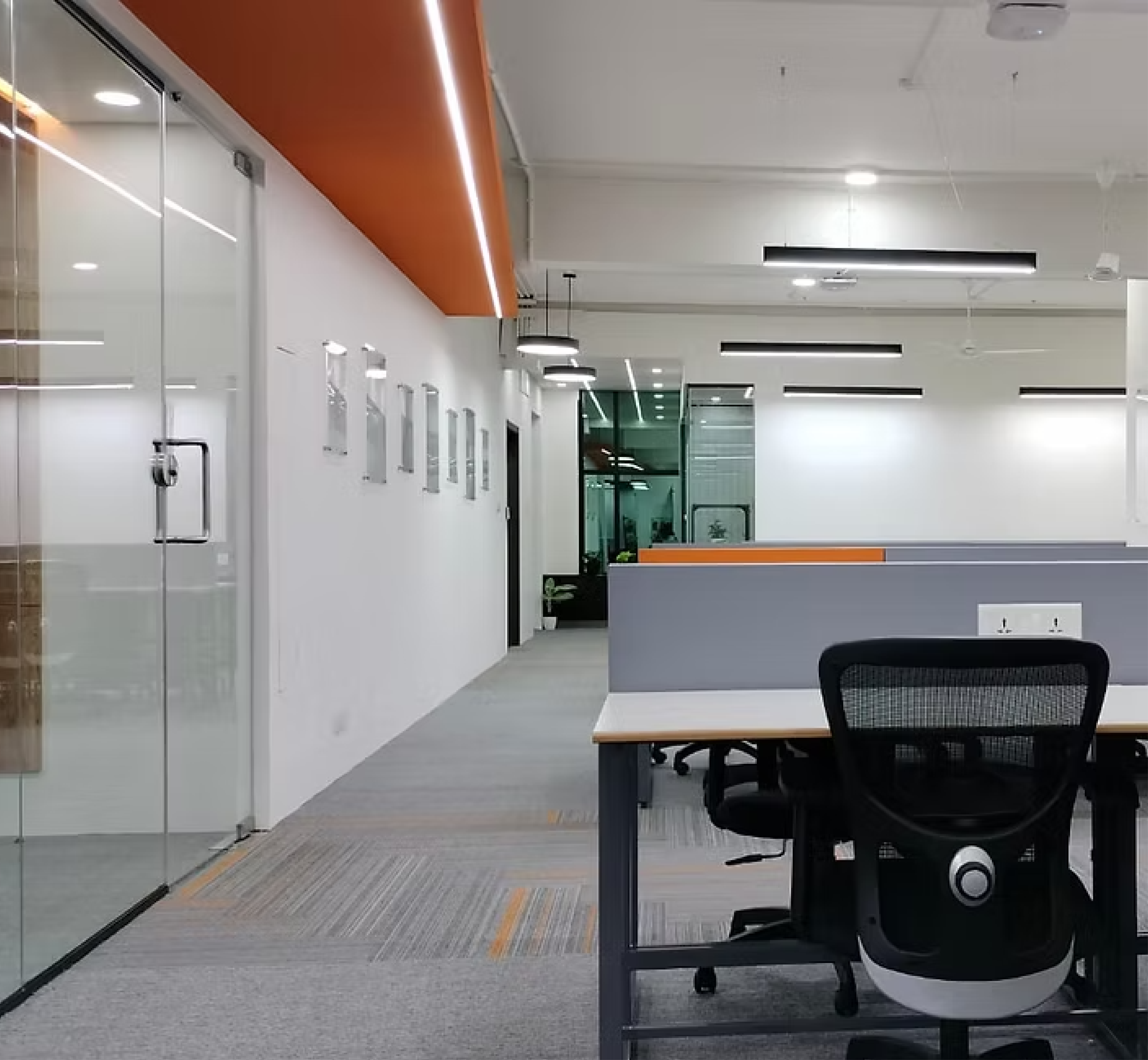 Managed working space with private cabin for meeting and discussion
